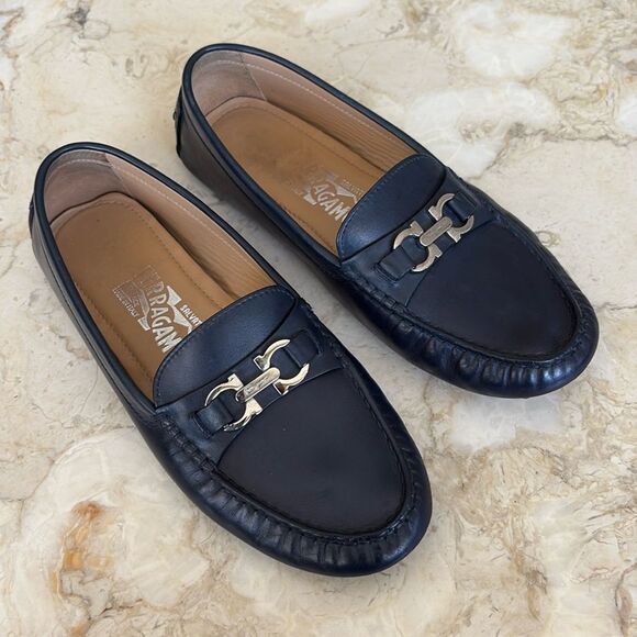 Salvatore Ferragamo Leather Driver with Gancini Ornament - Picture 3 of 16